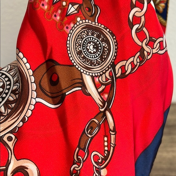 Sunday State | Baroque Style w/ Bold Color Palette - Picture 3 of 6